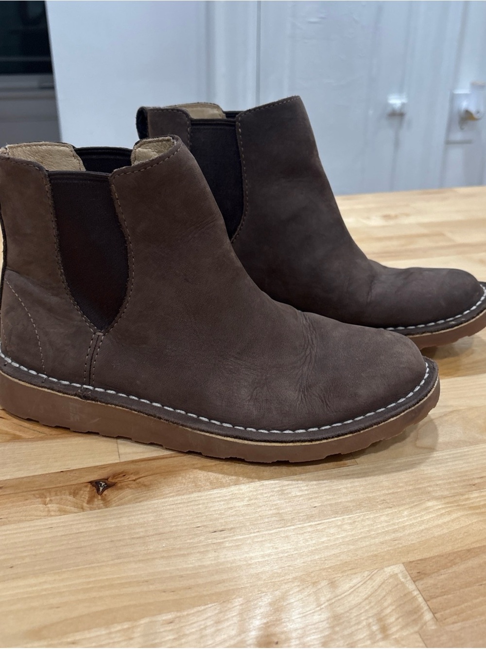 LL Bean Stonington Chelsea Boots Womens Size 7.5 M Brown Leather Pull On Shoes